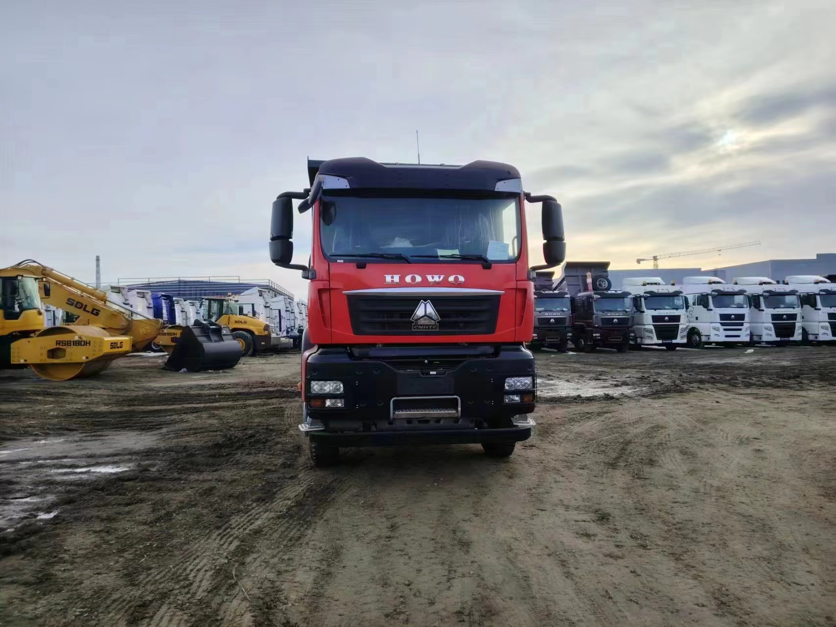 Sinotruk Howo TX 400 hp 6x4 5.6m Dump Truck (National VI)
