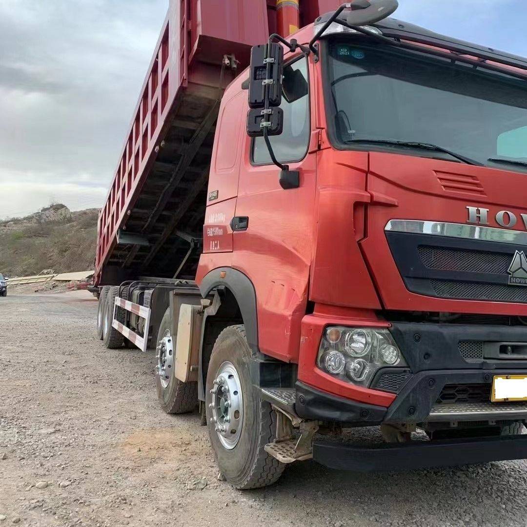 รถบรรทุก HOWO มือสองตอบสนองความต้องการของตลาดการขนส่งหนักได้อย่างไร